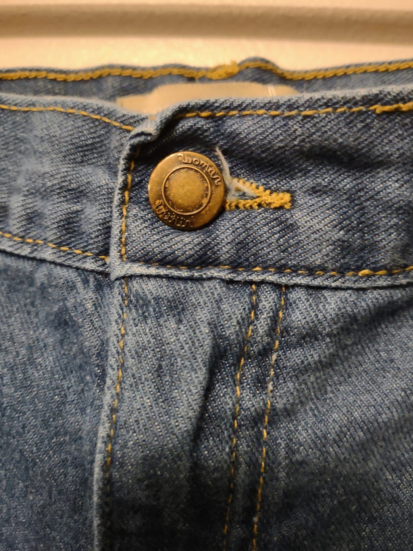 Stretchy Waist Jeans Size 28W Petite