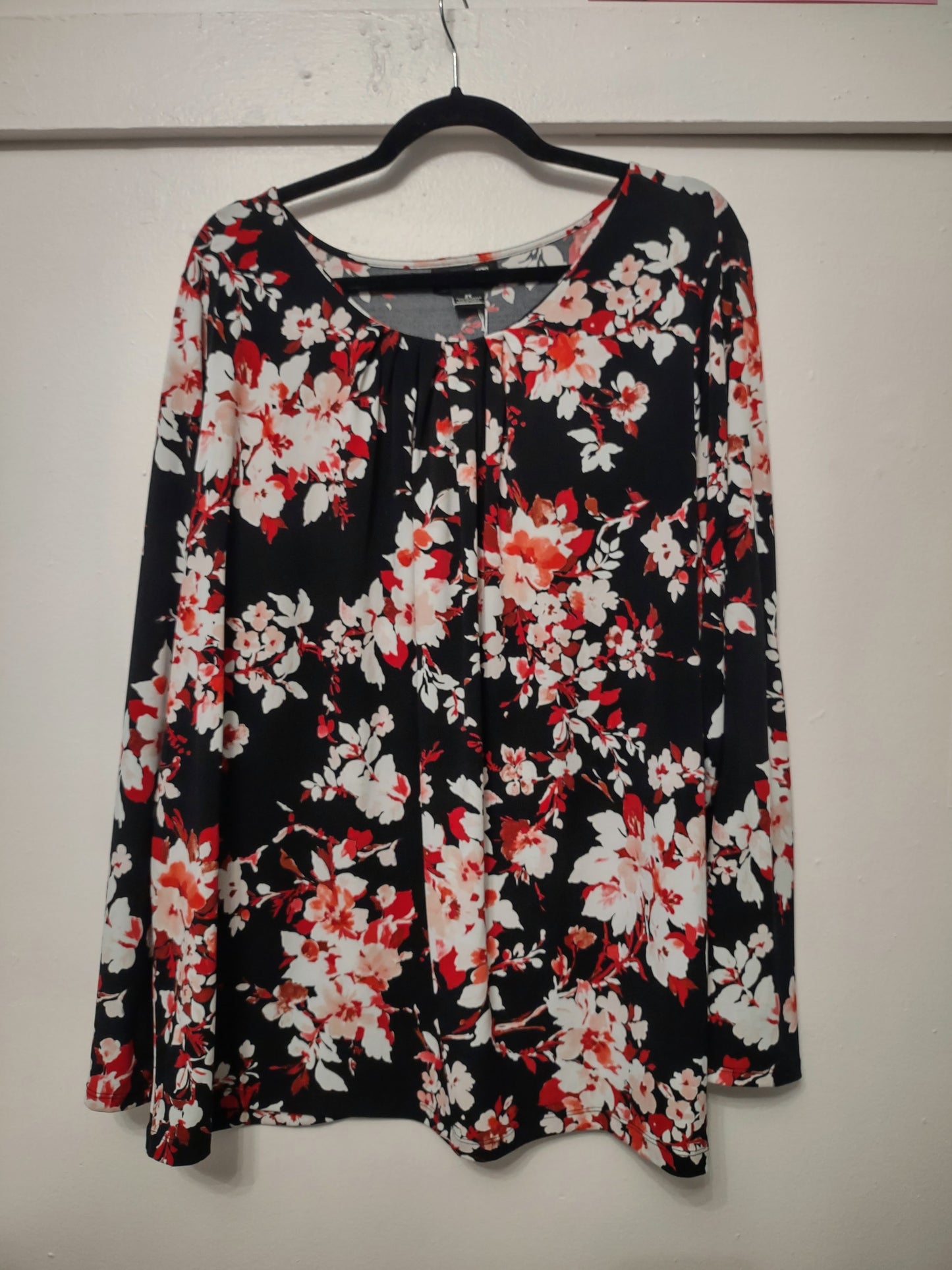 Black/Red Floral Long Sleeve Blouse 2X
