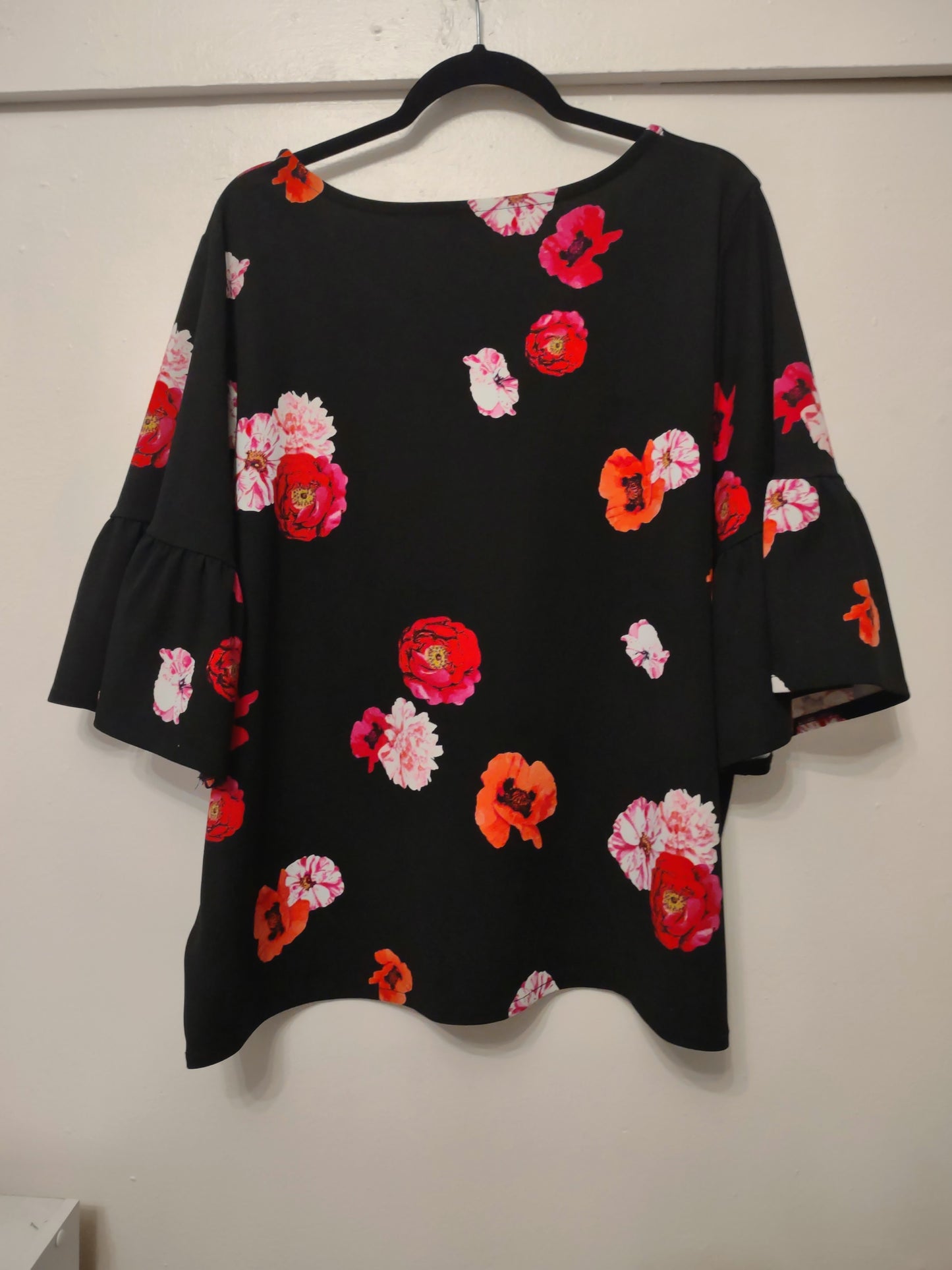 Red/Black Floral Blouse 2X
